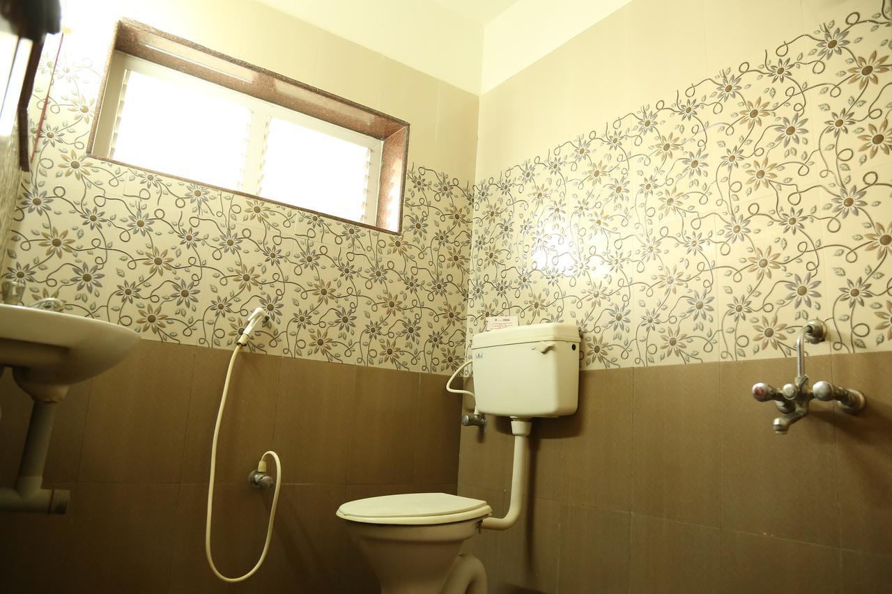 Hotel Vijay Pollāchi Exteriér fotografie
